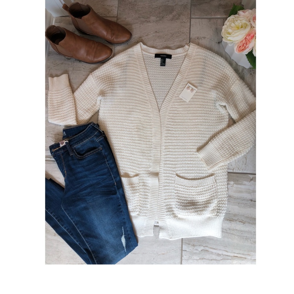 White knit cardigan